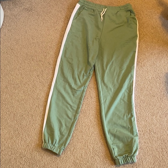 Loungewear Matching Set - Picture 6 of 6